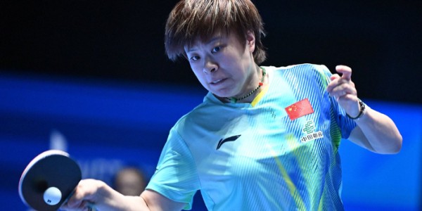 b体育下载-陈俊菘赢球仍小组出局！林诗栋领衔全胜晋级，王艺迪2胜1负排第二|淘汰赛|林兆恒|日本|陈幸同|女单_新浪新闻