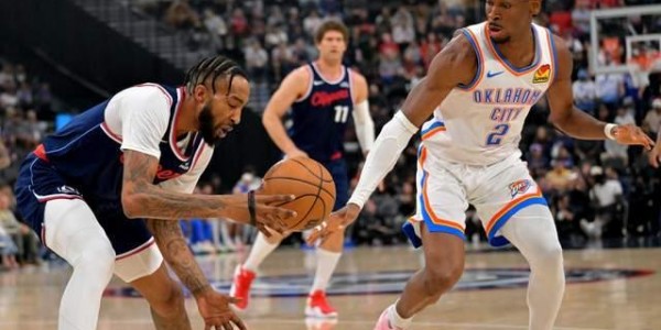 b体育-一边倒！快船落后卫冕冠军20分：全队三分哑火，伦纳德15分苦撑