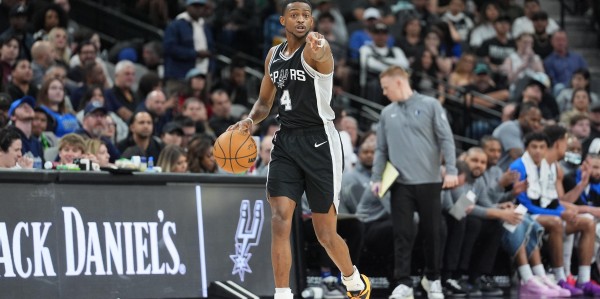 哪些球队将低于预期？健康问题困扰独行侠 马刺主帅&amp;amp;amp;投射或成短板