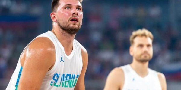 b体育官网-东契奇冲MVP正当时？健康决定他未来高度